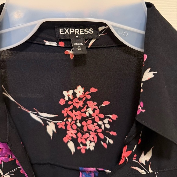 Express - Floral Black and Purple Women's Top - Picture 2 of 3